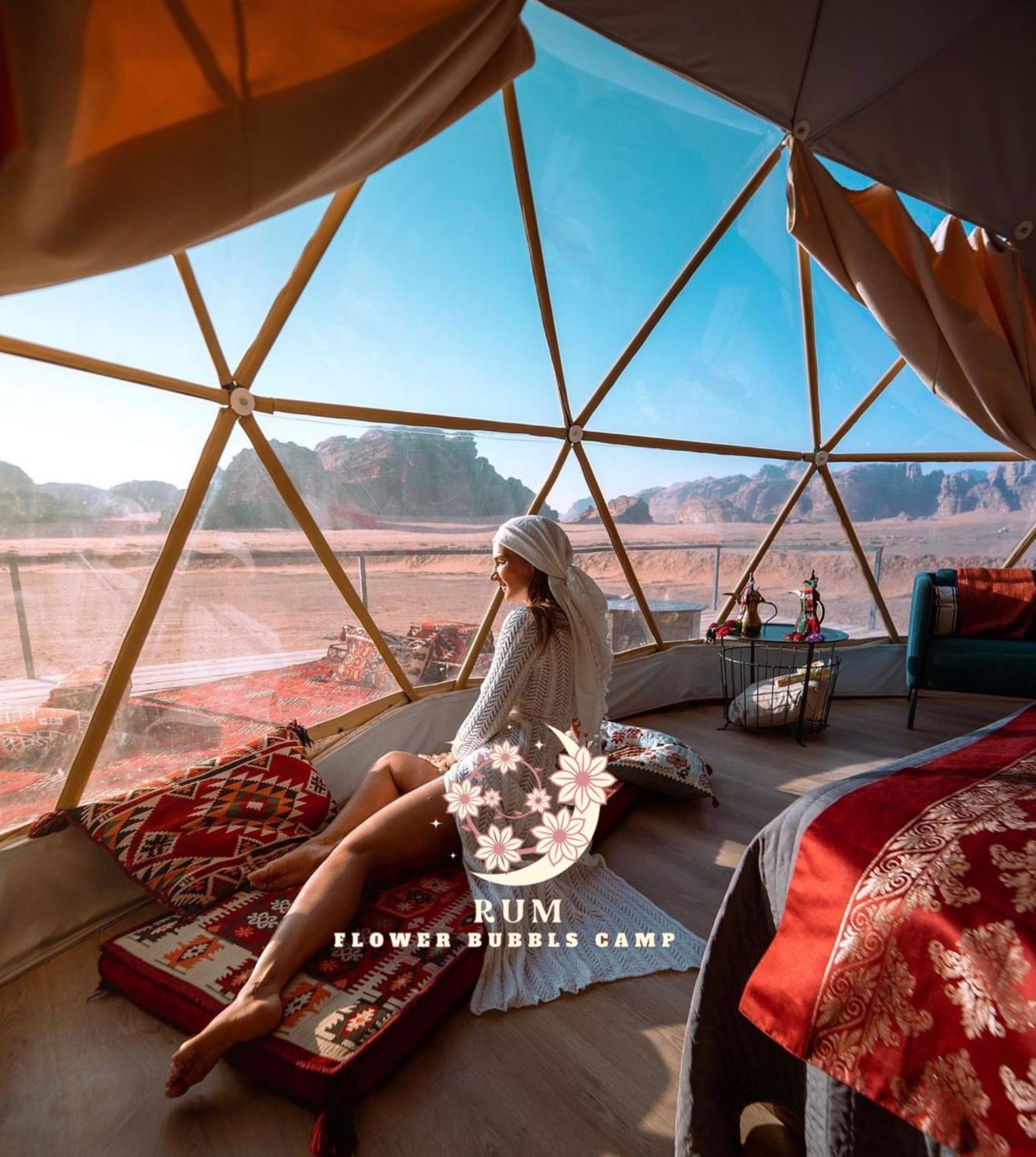 Rum Flower Bubbles Luxury Camp วาดิรัม ภายนอก รูปภาพ