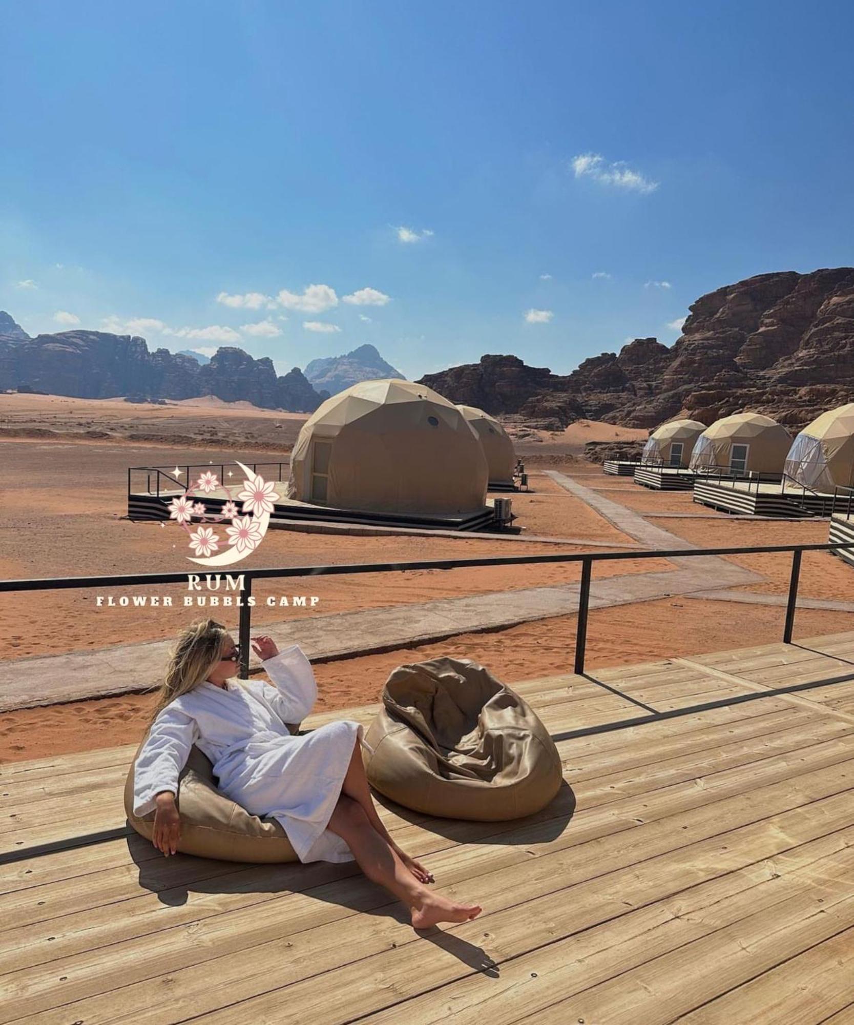 Rum Flower Bubbles Luxury Camp วาดิรัม ภายนอก รูปภาพ